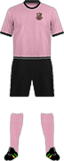 Equipación COURAGE F.C.